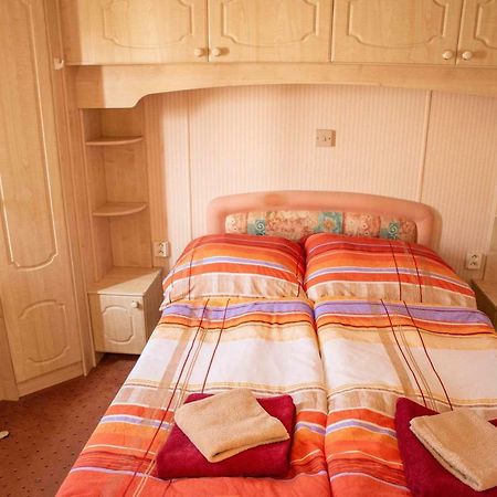 Hotel Mobilheimy Camp Dlouha Mile à Rozmital pod Tremsinem Extérieur photo