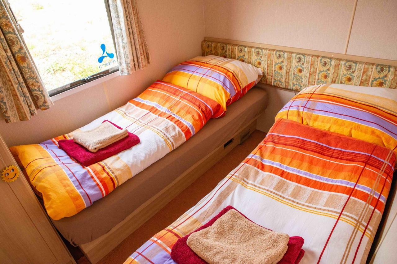 Hotel Mobilheimy Camp Dlouha Mile à Rozmital pod Tremsinem Extérieur photo